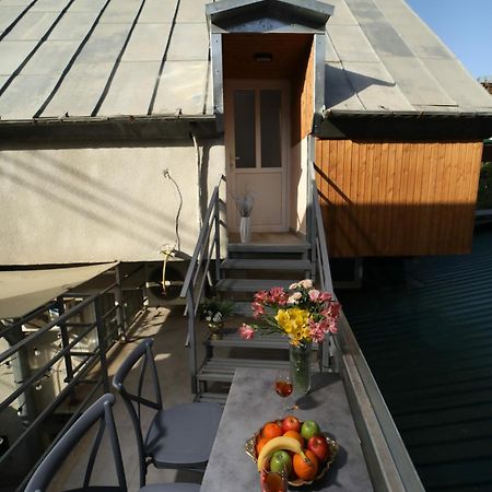 Rustaveli Apartment With Gym Tbilisi Buitenkant foto