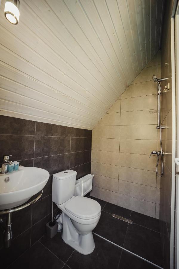 Rustaveli Apartment With Gym Tbilisi Buitenkant foto