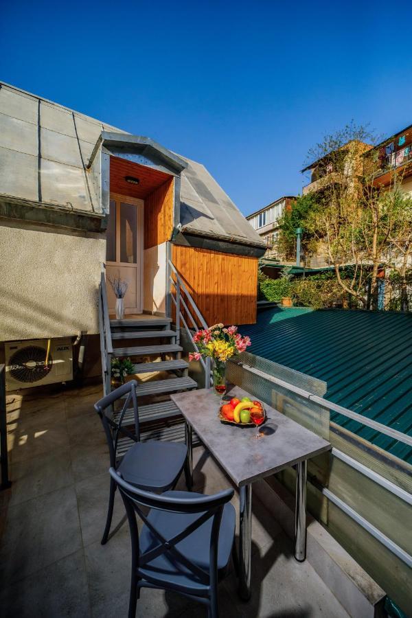 Rustaveli Apartment With Gym Tbilisi Buitenkant foto